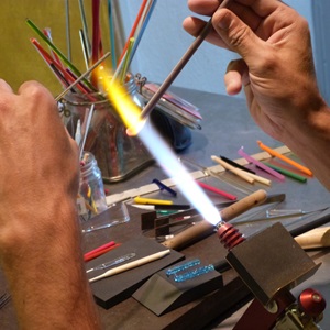 la flamme de Bistanclak, un bijoutier à Annecy