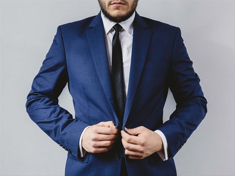 Conseils pour styliser un blazer oversize avec succès